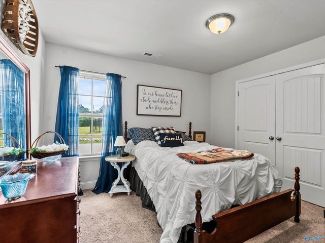 174 Summit Lakes Drive, Athens, AL 35613