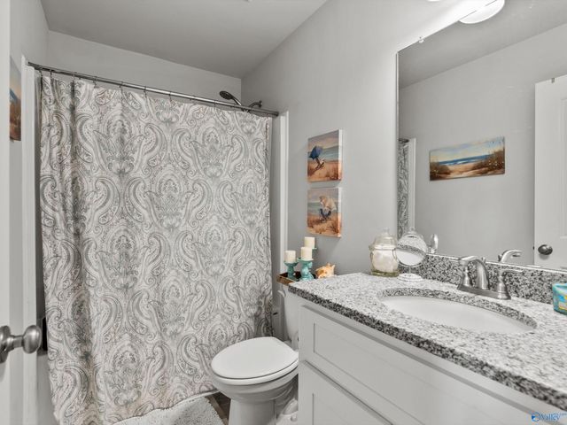 174 Summit Lakes Drive, Athens, AL 35613