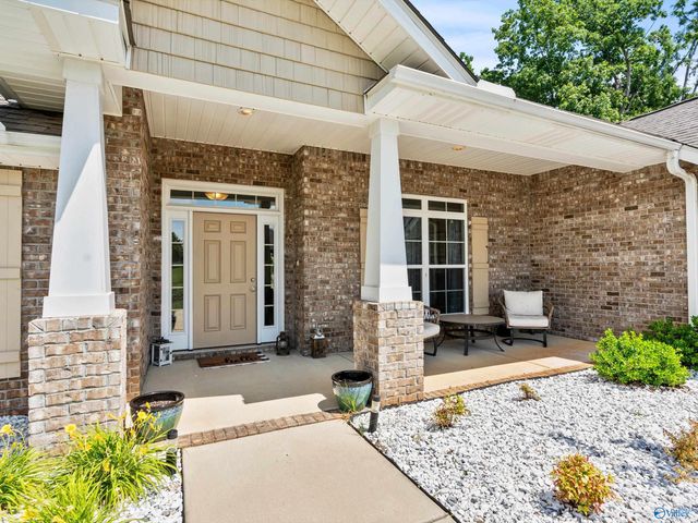 174 Summit Lakes Drive, Athens, AL 35613
