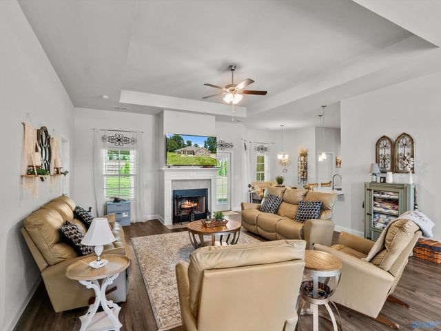 174 Summit Lakes Drive, Athens, AL 35613