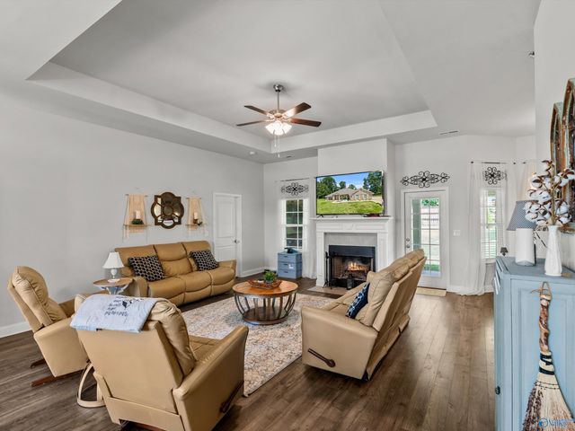 174 Summit Lakes Drive, Athens, AL 35613