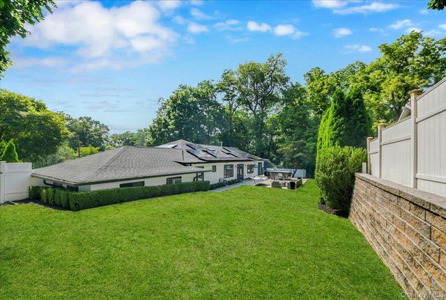 2 Stonycrest Road, West Harrison, NY 10604