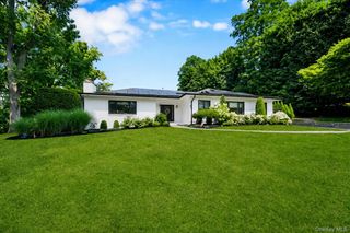 2 Stonycrest Road, West Harrison, NY 10604