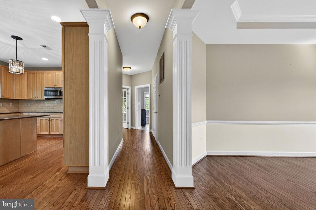 Image 14 of property listing at 2112 BORDLY DR, Brookeville, MD 20833