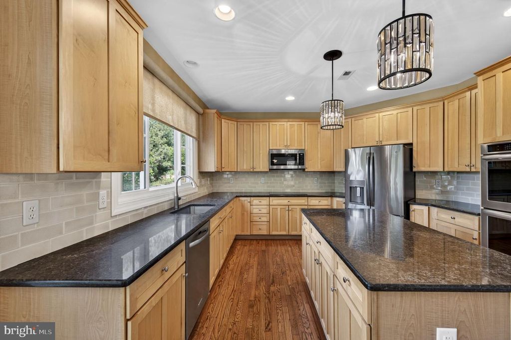 Image 39 of property listing at 2112 BORDLY DR, Brookeville, MD 20833