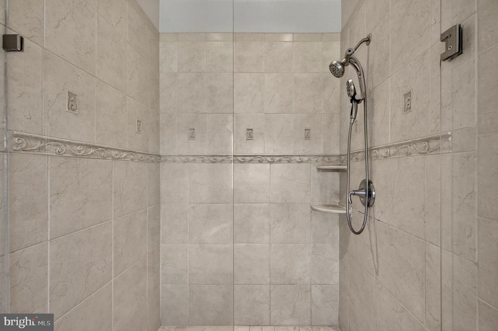 Image 53 of property listing at 2112 BORDLY DR, Brookeville, MD 20833