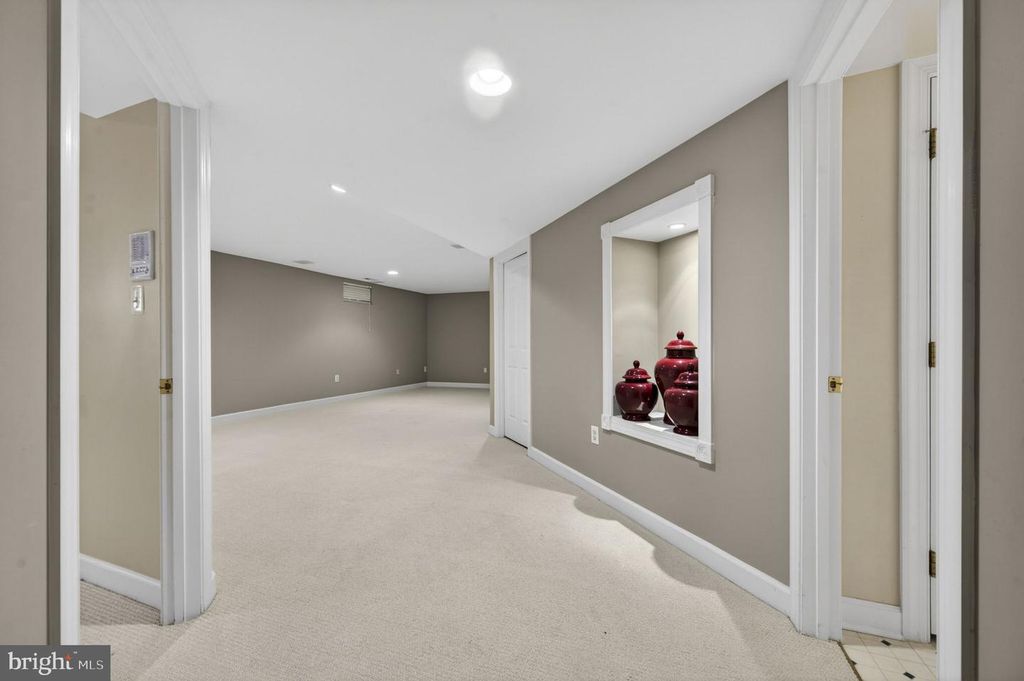 Image 66 of property listing at 2112 BORDLY DR, Brookeville, MD 20833