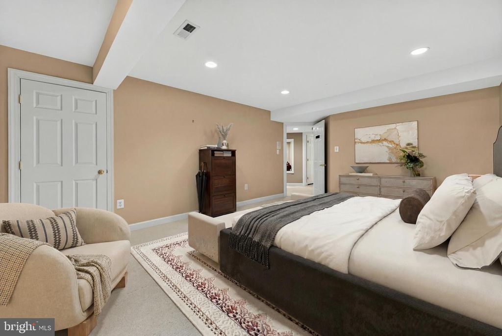 Image 70 of property listing at 2112 BORDLY DR, Brookeville, MD 20833