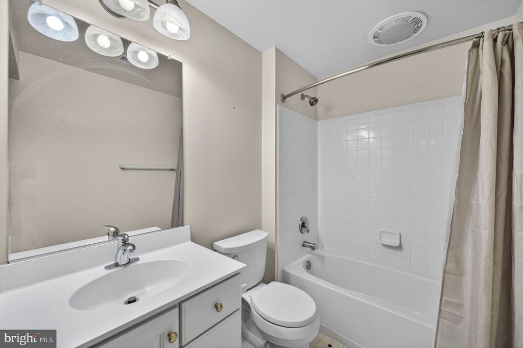 Image 73 of property listing at 2112 BORDLY DR, Brookeville, MD 20833