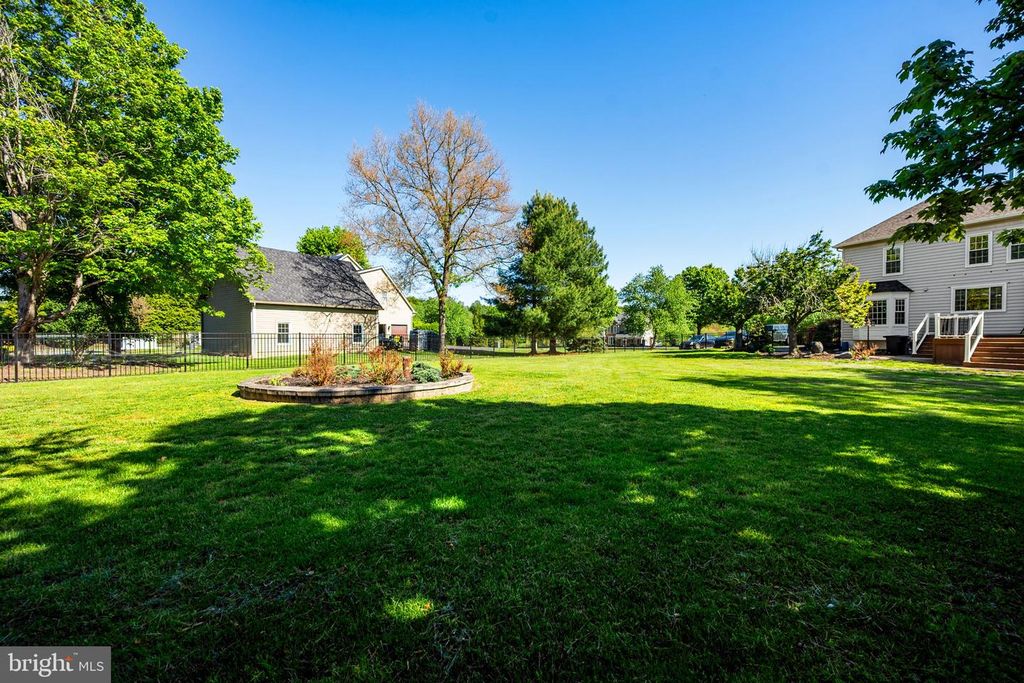 Image 87 of property listing at 2112 BORDLY DR, Brookeville, MD 20833