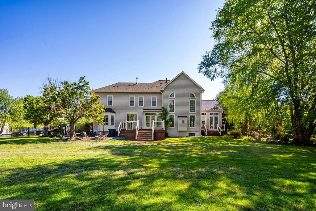 Image 91 of property listing at 2112 BORDLY DR, Brookeville, MD 20833