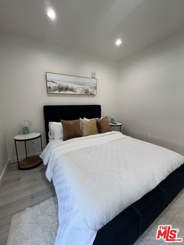 124 S Croft Avenue 402, Los Angeles, CA 90048