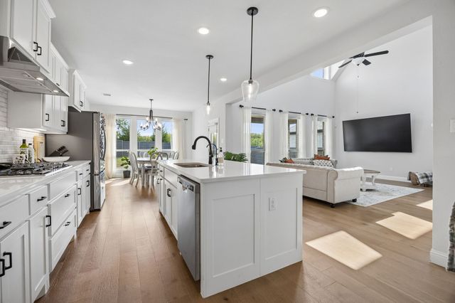 424 Sunnyridge Lane, Little Elm, TX 76227