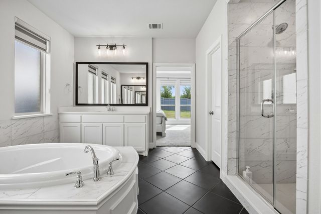 424 Sunnyridge Lane, Little Elm, TX 76227
