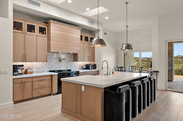 1816 E FORTUNE Drive, Phoenix, AZ 85086