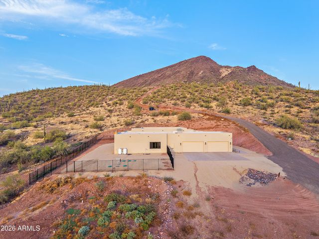 1816 E FORTUNE Drive, Phoenix, AZ 85086