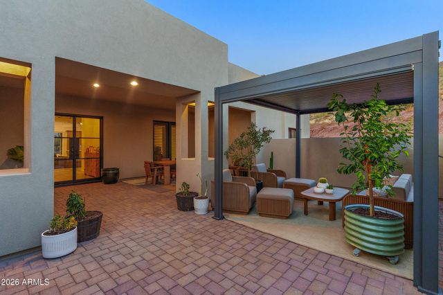 1816 E FORTUNE Drive, Phoenix, AZ 85086