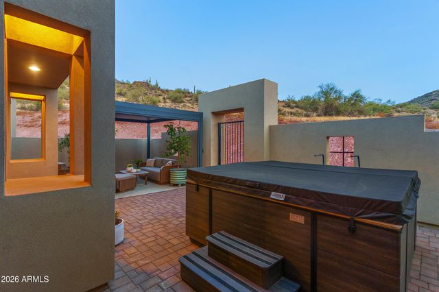 1816 E FORTUNE Drive, Phoenix, AZ 85086