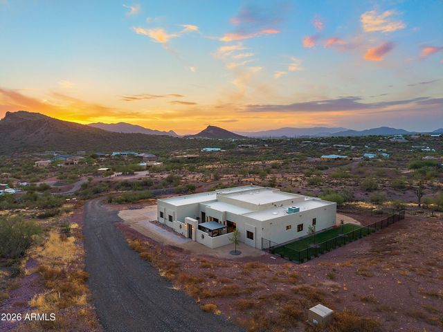 1816 E FORTUNE Drive, Phoenix, AZ 85086
