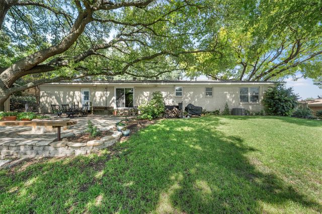 6224 Summit Ridge Drive, Waco, TX 76710