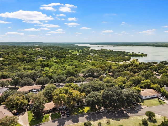 6224 Summit Ridge Drive, Waco, TX 76710