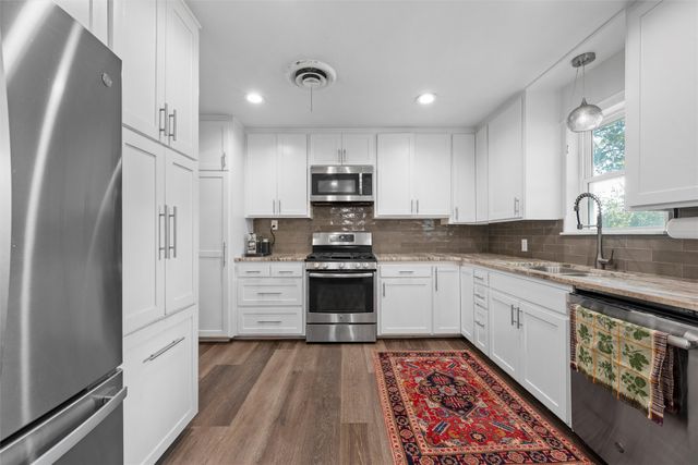 6224 Summit Ridge Drive, Waco, TX 76710