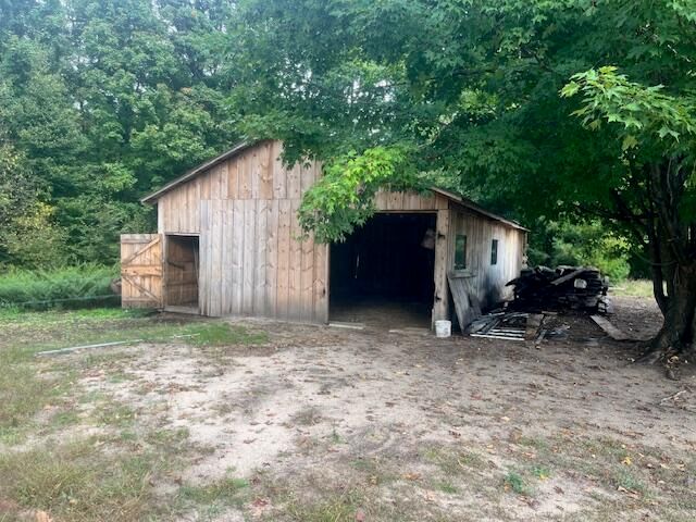 VL55 Nine Mile Road, Kaleva, MI 49645