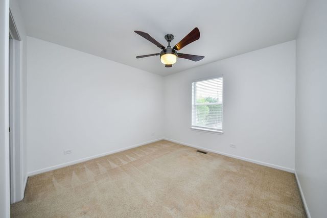 298 Fairhaven Drive, St. Charles, IL 60175