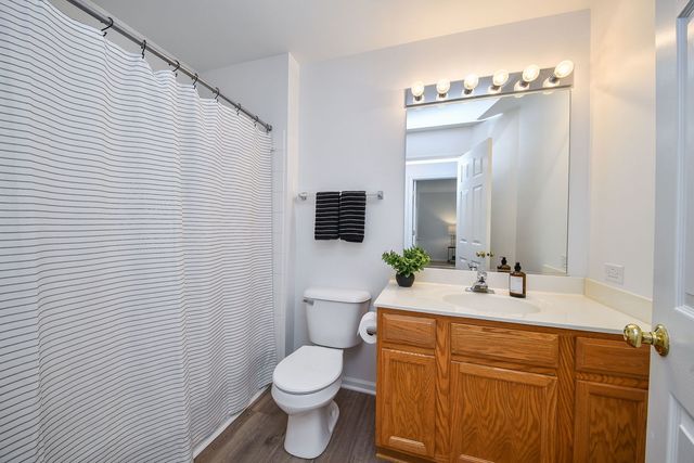 298 Fairhaven Drive, St. Charles, IL 60175