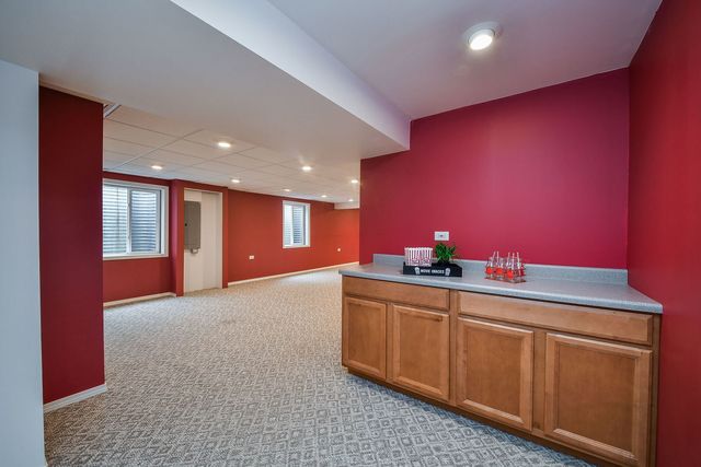 298 Fairhaven Drive, St. Charles, IL 60175