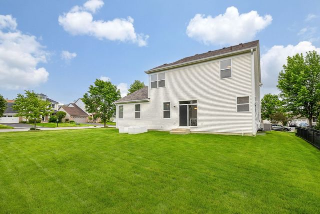 298 Fairhaven Drive, St. Charles, IL 60175