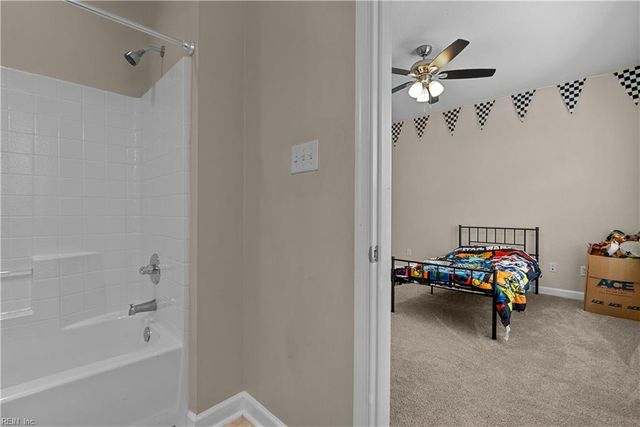 229 Tigerlilly DR, Portsmouth, VA 23701