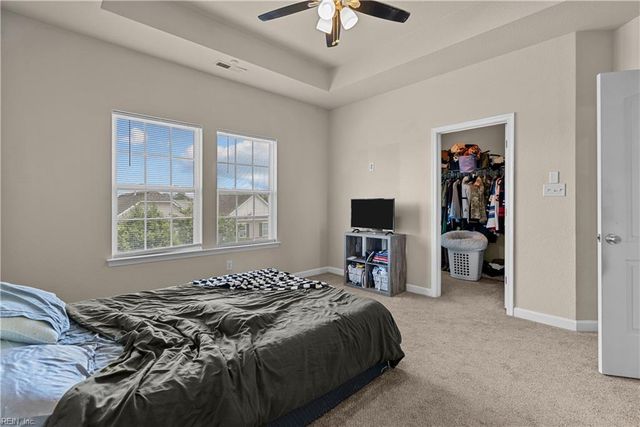 229 Tigerlilly DR, Portsmouth, VA 23701