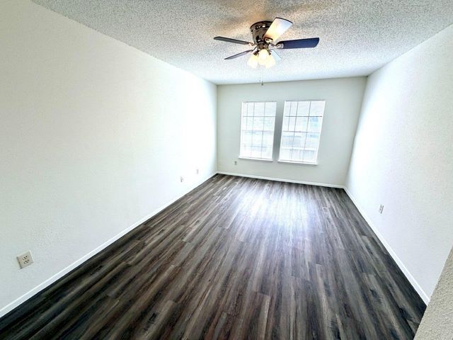 11983 Bob White Drive 844, Houston, TX 77035