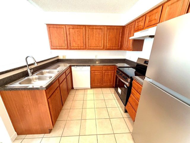 11983 Bob White Drive 844, Houston, TX 77035