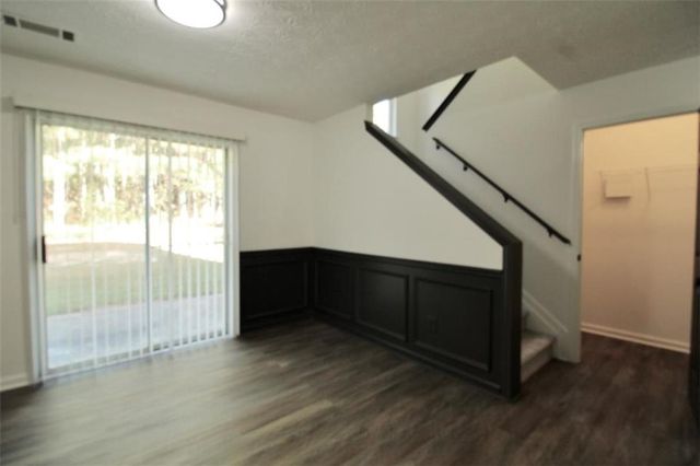 9515 Lakeview Road, Union City, GA 30291
