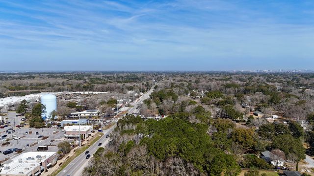 1438 Folly Road, Charleston, SC 29412