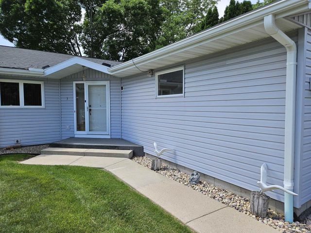 1720 Elizabeth Street, Baraboo, WI 53913