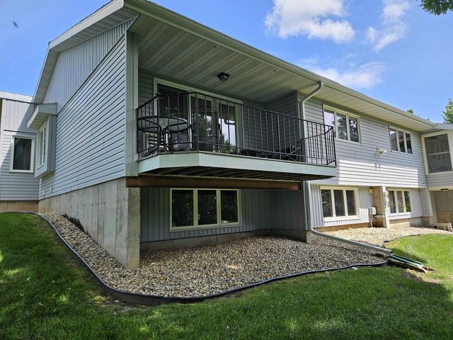 1720 Elizabeth Street, Baraboo, WI 53913
