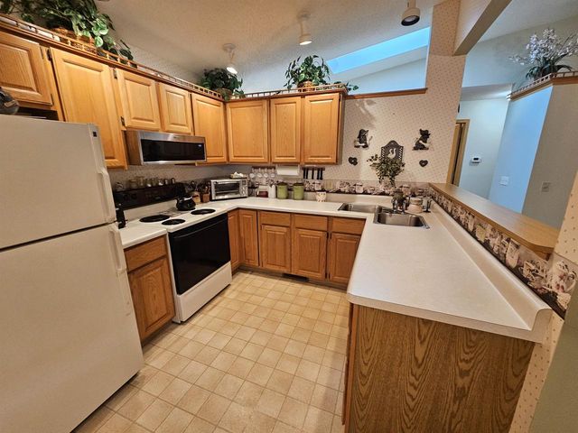 1720 Elizabeth Street, Baraboo, WI 53913