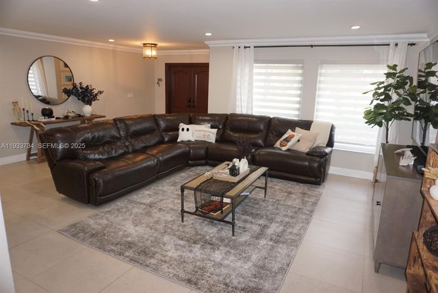 10350 SW 16th St 0, Miami, FL 33165