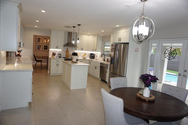 10350 SW 16th St 0, Miami, FL 33165