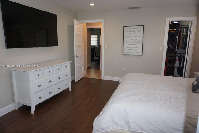 10350 SW 16th St 0, Miami, FL 33165