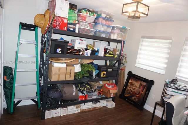 10350 SW 16th St 0, Miami, FL 33165