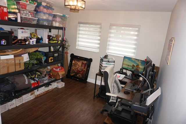 10350 SW 16th St 0, Miami, FL 33165