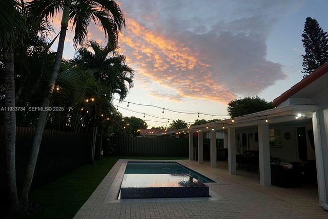 10350 SW 16th St 0, Miami, FL 33165