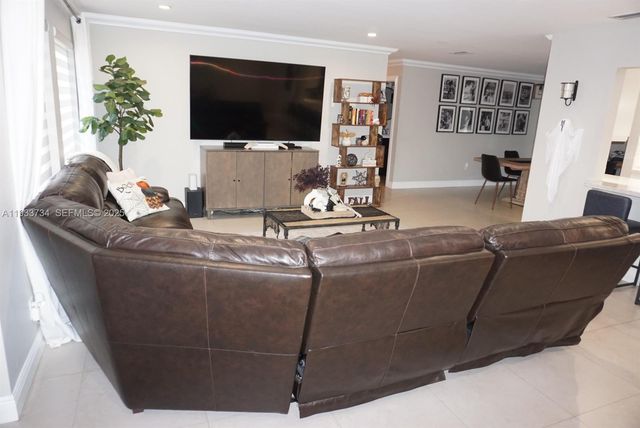 10350 SW 16th St 0, Miami, FL 33165