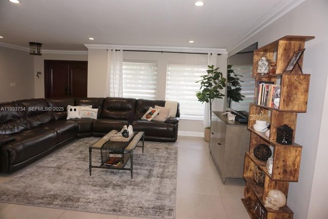 10350 SW 16th St 0, Miami, FL 33165