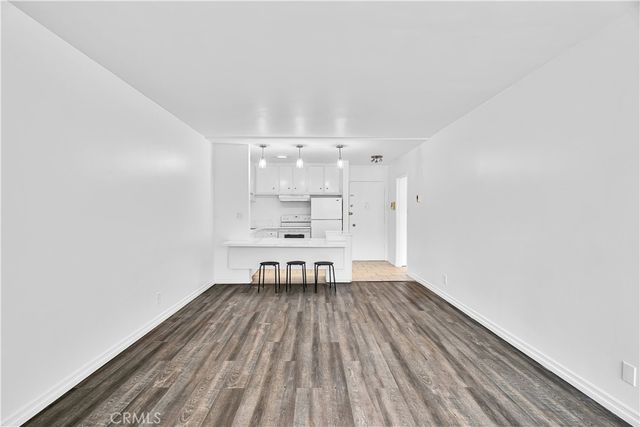 320 S Gramercy Place 302, Los Angeles, CA 90020