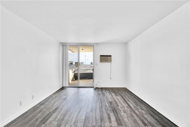 320 S Gramercy Place 302, Los Angeles, CA 90020